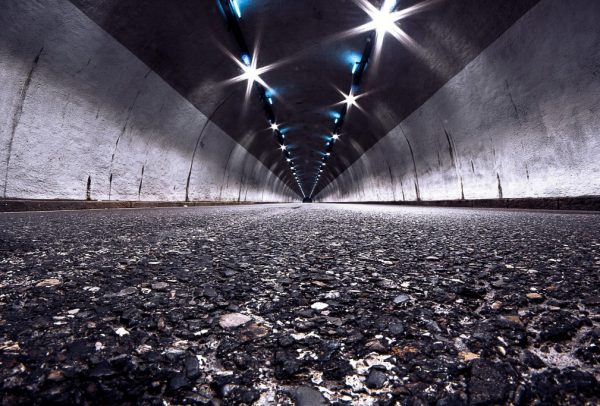 Jak beton może się sprawdzić w tunelach oraz estakadach drogowych?